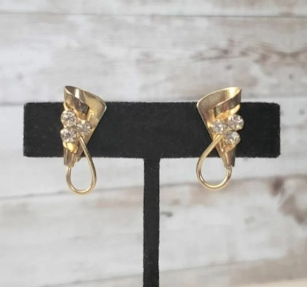 Vintage Screw On / Screw Back Earrings Fancy Gold Tone with Clear Gem Trio